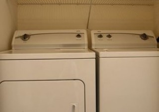 sunnyside-apartments-laundry